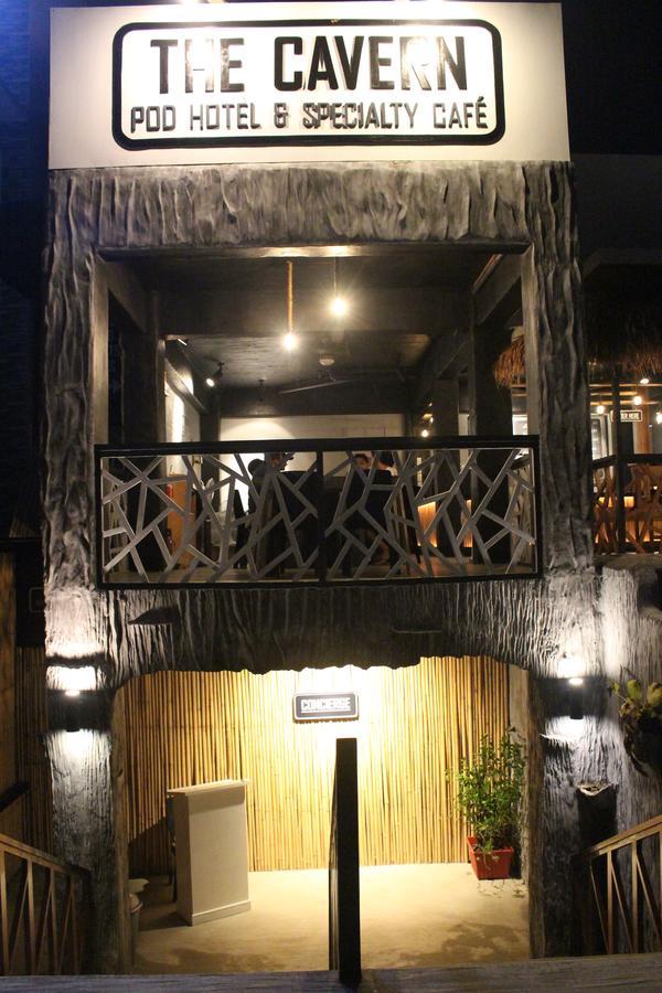 The Cavern Pod Hotel & Specialty Cafe El Nido Extérieur photo